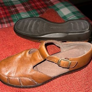 Naturalize women shoes